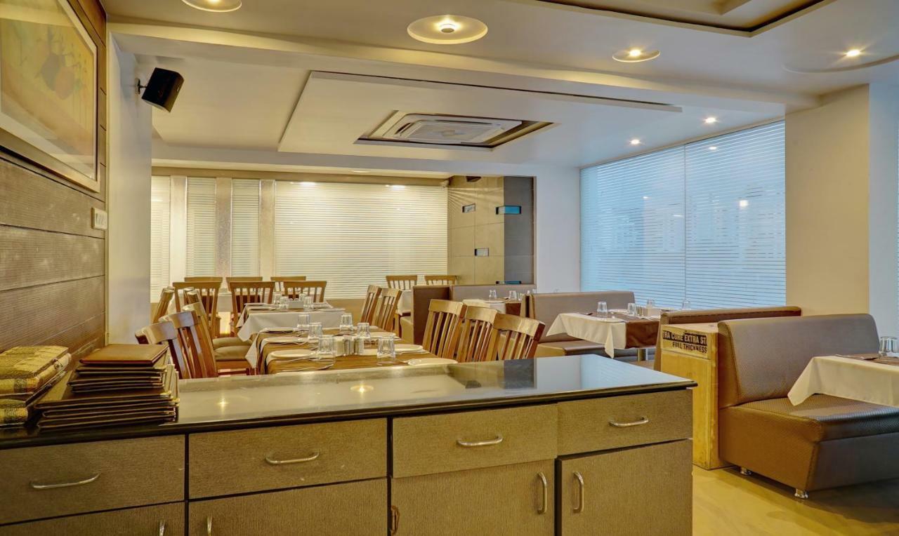 Treebo Bhagyashree Executive Hotel Mundhva Екстериор снимка