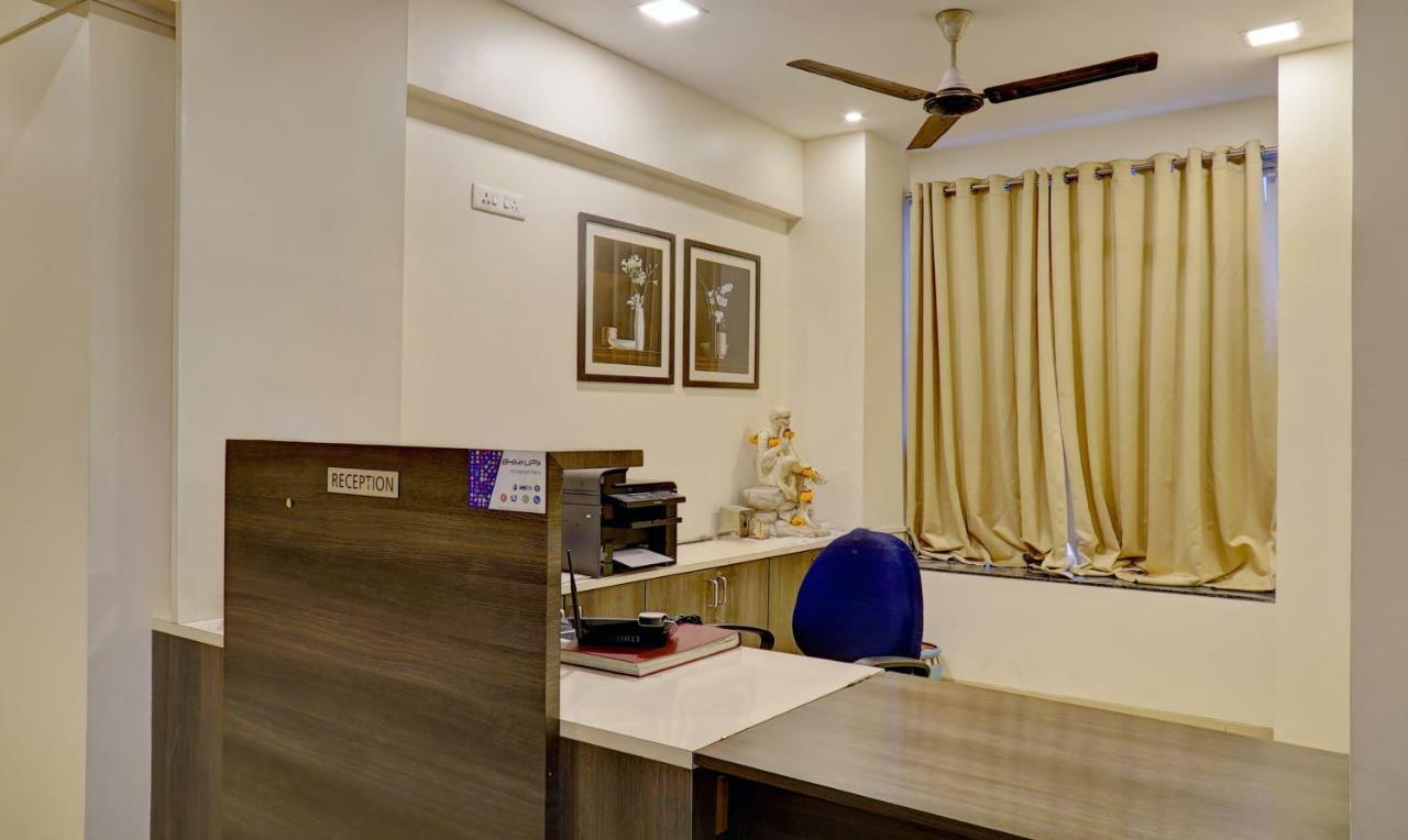 Treebo Bhagyashree Executive Hotel Mundhva Екстериор снимка